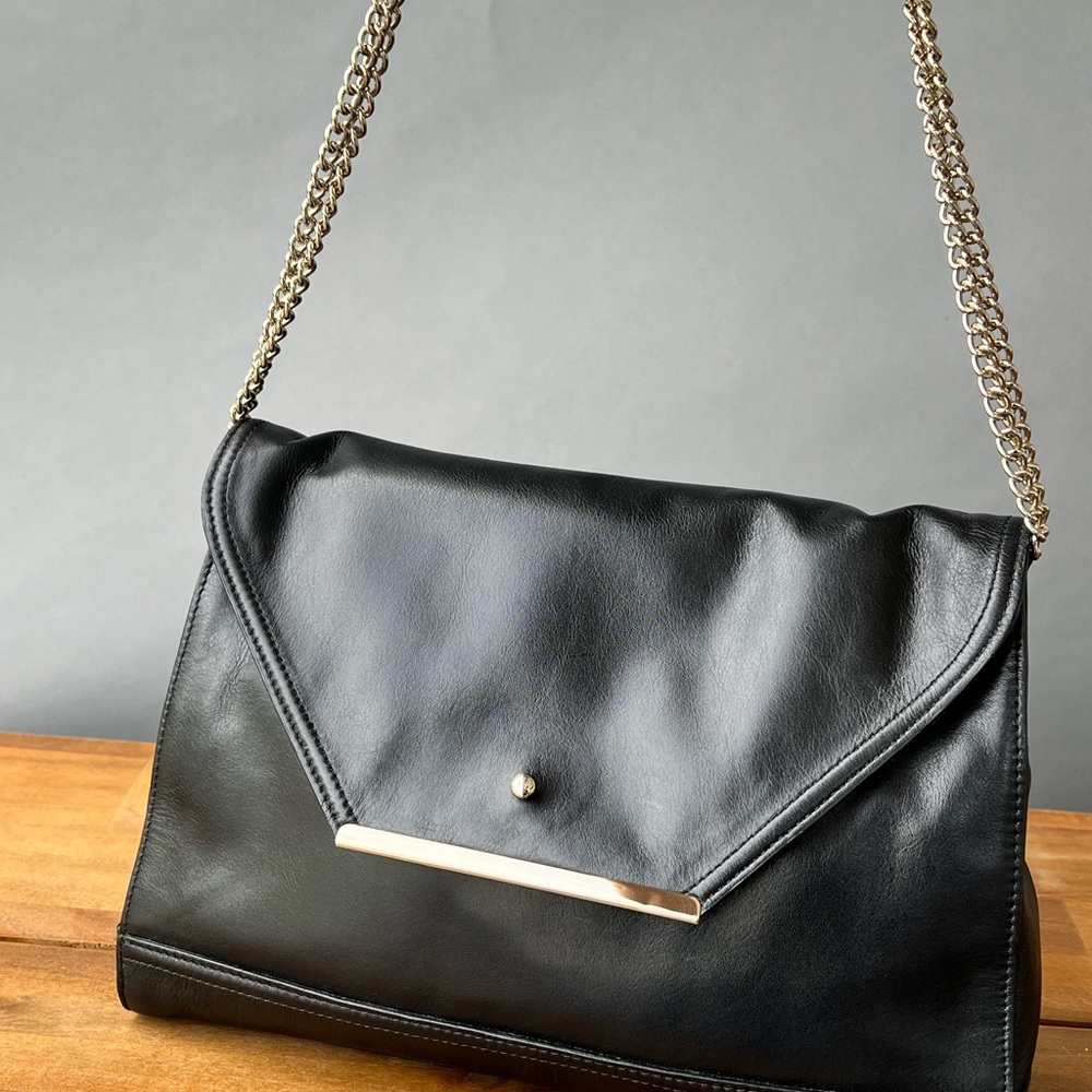 Chic Black Leather Shoulder Bag